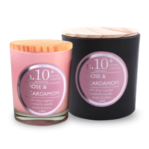 Compra la vela aromática n.10 Rosa & cardamomo de la colección Numbers by Cerabella